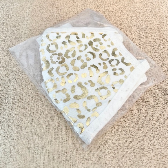 NWT Adult Reusable Animal Print Foil Mask - Picture 3 of 3